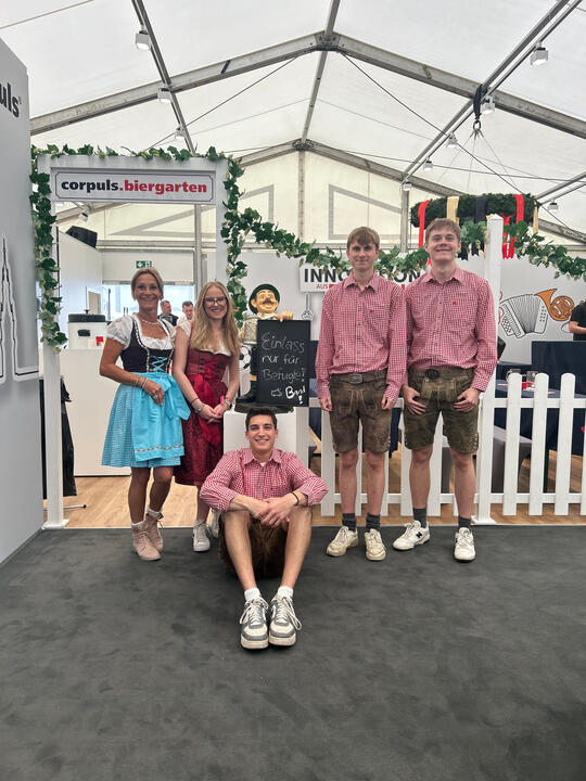 Azubis auf der RETTmobil